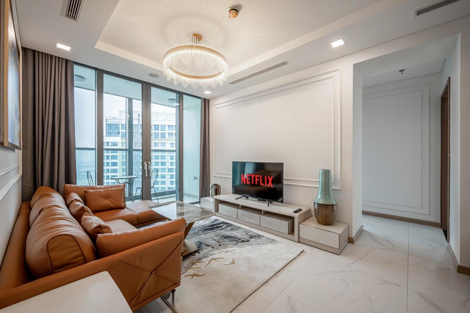 Landmark 81 And Vinhomes Riverside Residence 胡志明市 外观 照片