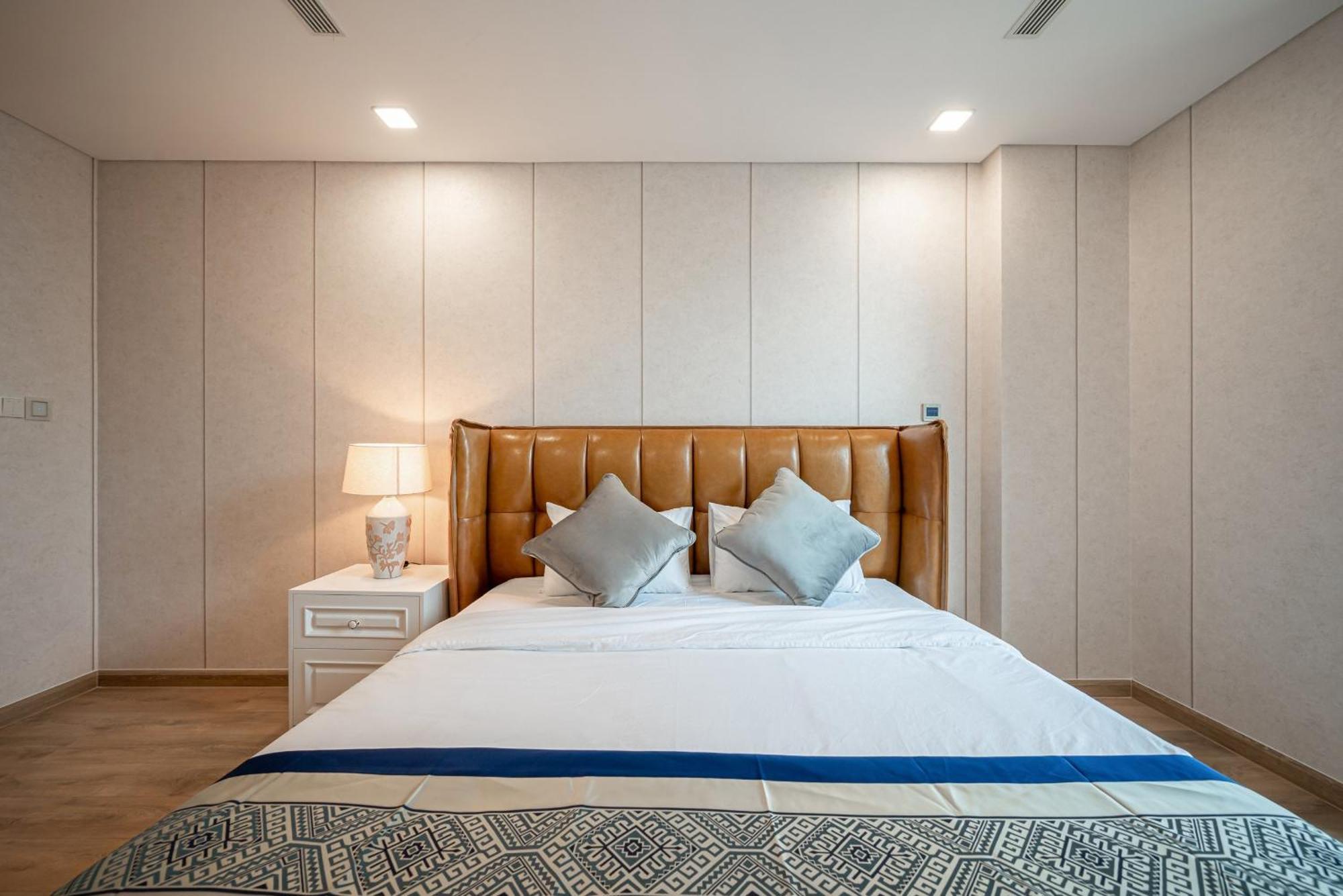 Landmark 81 And Vinhomes Riverside Residence 胡志明市 外观 照片